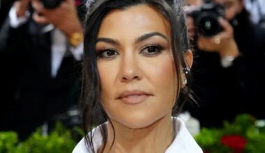 kourtney kardashian born 1 i1050